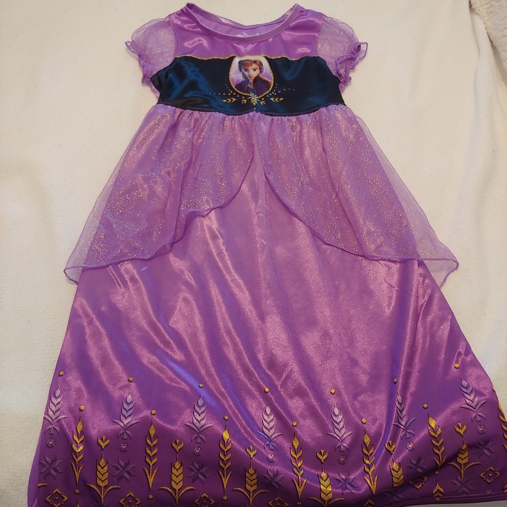 Disney Frozen II Anna nightgown size S 6